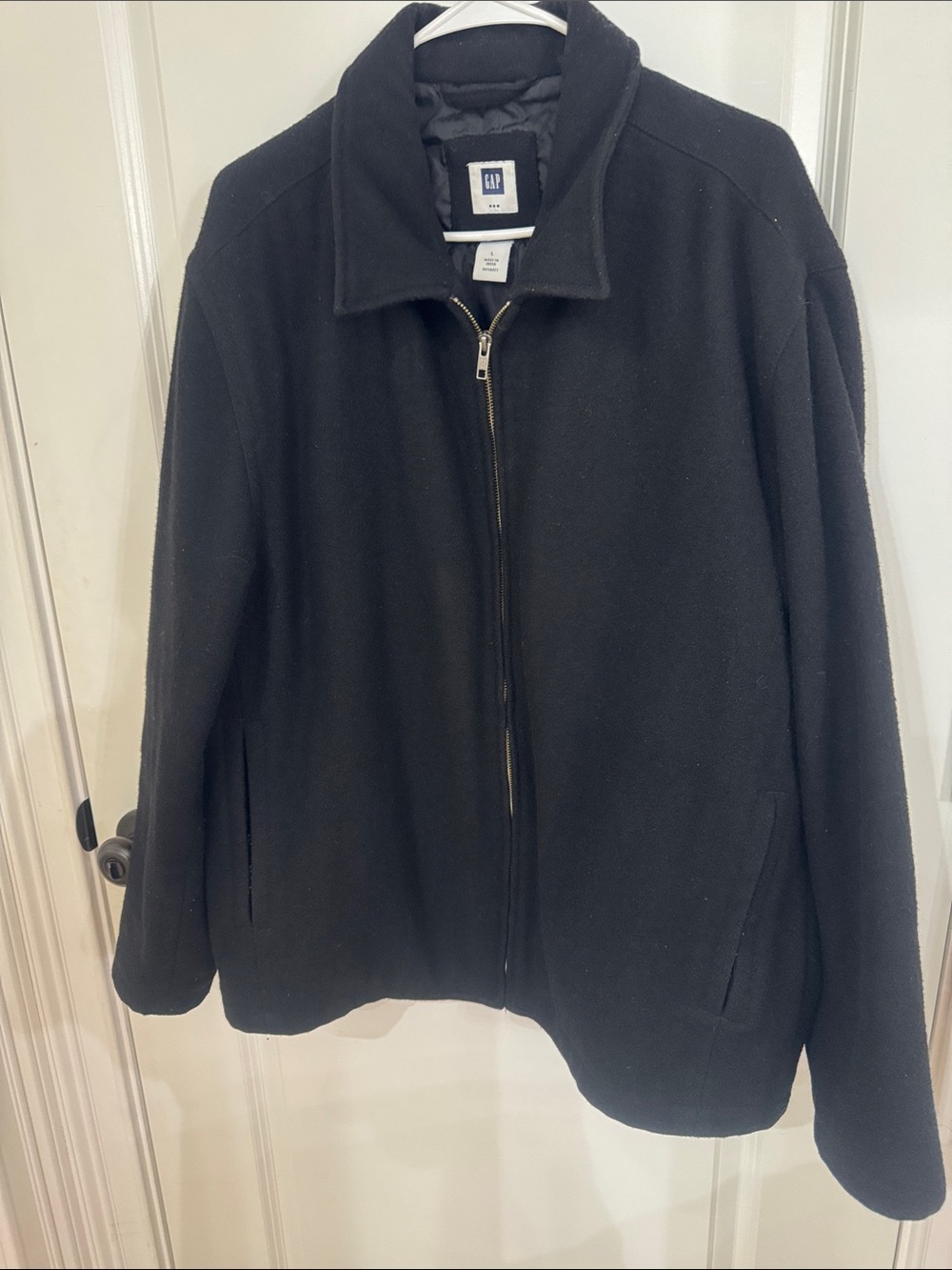 Vintage GAP Men's Black Zip-Up Jacket